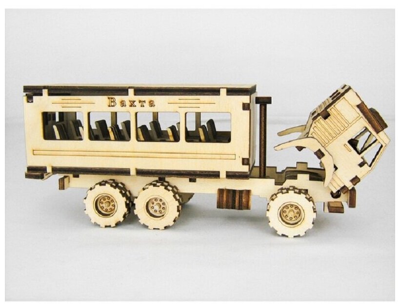 Сборная модель - грузовик вахта СДМ-47К — фото 1