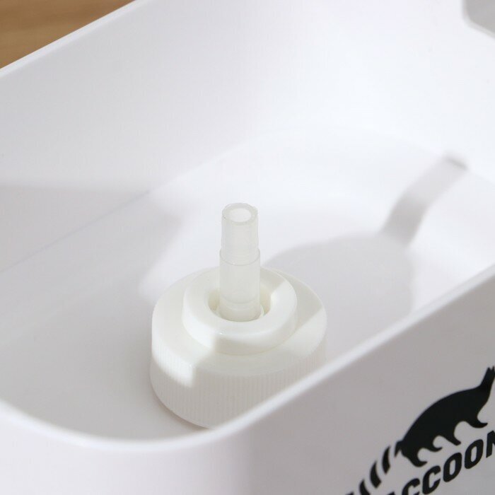 Raccoon Дозатор для моющего средства с подставкой для губки Raccoon, 550 мл, губка в комплекте, цвет белый - фотография № 5