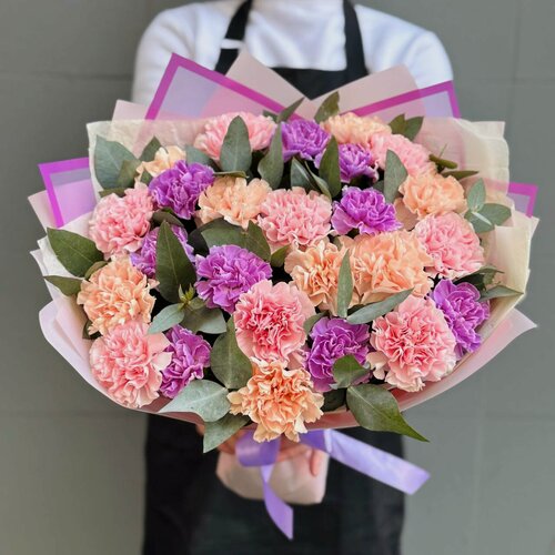 Изображение товара Монобукет Rybe-Flowers, гвоздики, с эвкалиптом, 25 штук, 50 см