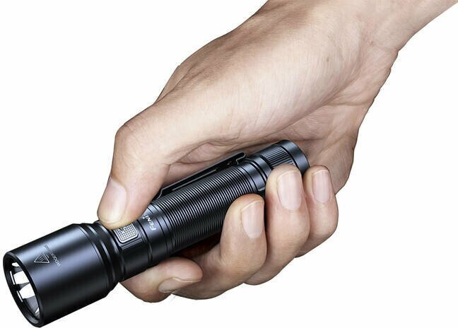 Фонарь Fenix C6V30 — фото 1