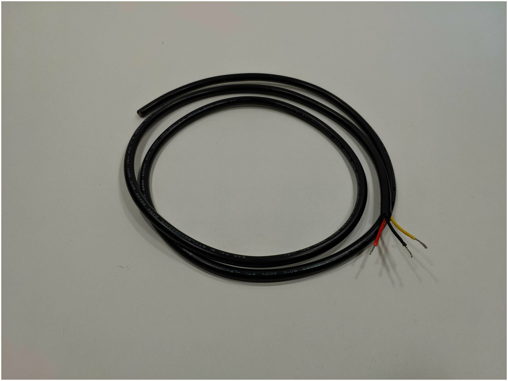 Провод 22 AWG 0.3MM2, 3 жилы ПВХ, 1 метр для подключения фар на электросамокаты - фотография № 5