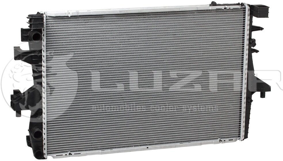 Радиатор охлаждения vag transporter t5 1.9tdi Luzar LRC18H7