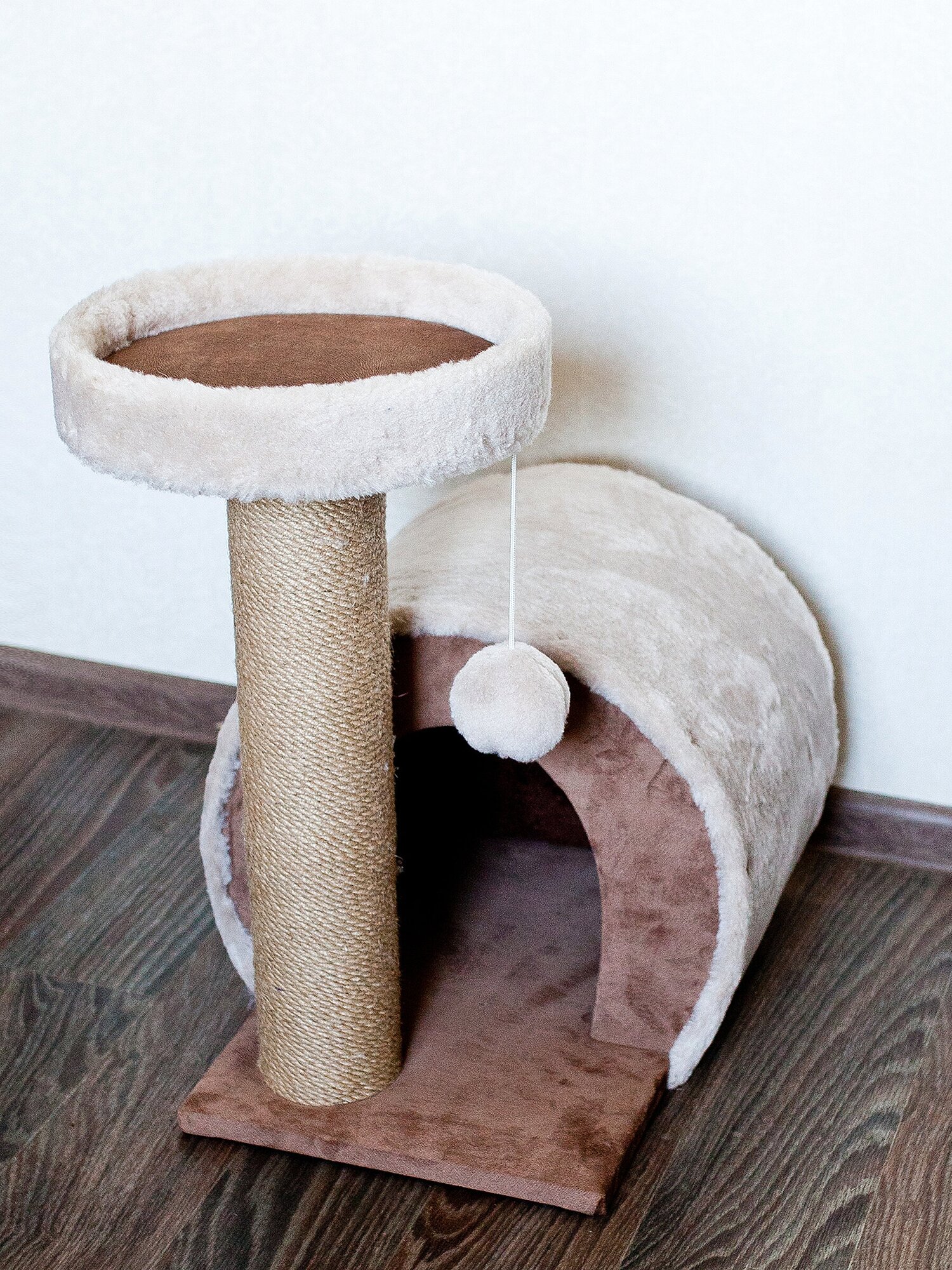 Когтеточка для кошек с домиком, лежанкой, игровой комплекс, джутовый столбик / коричневый "котUпёс" - фотография № 6
