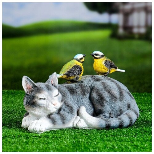 Садовая фигура Кошка лежащая с птичками 17х27х17см