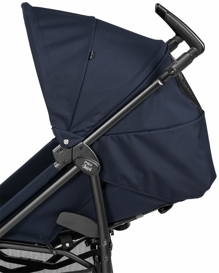 Прогулочная коляска Peg-Perego Pliko Mini Classico RO01-RS01, черный (IPKR280035RO01RS01) - фото №17