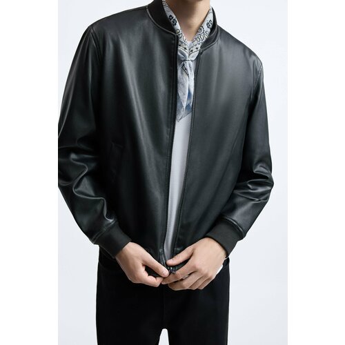 Куртка Zara, размер L, черный футболка zara basic белый черный
