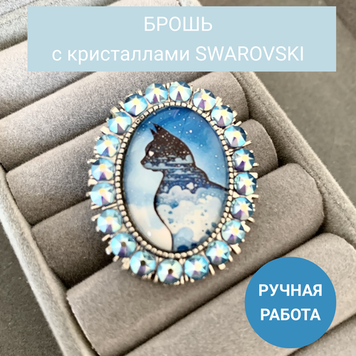 Брошь AlisaHomeDecor, кристаллы Swarovski, голубой брошь shadore кристаллы swarovski голубой серый