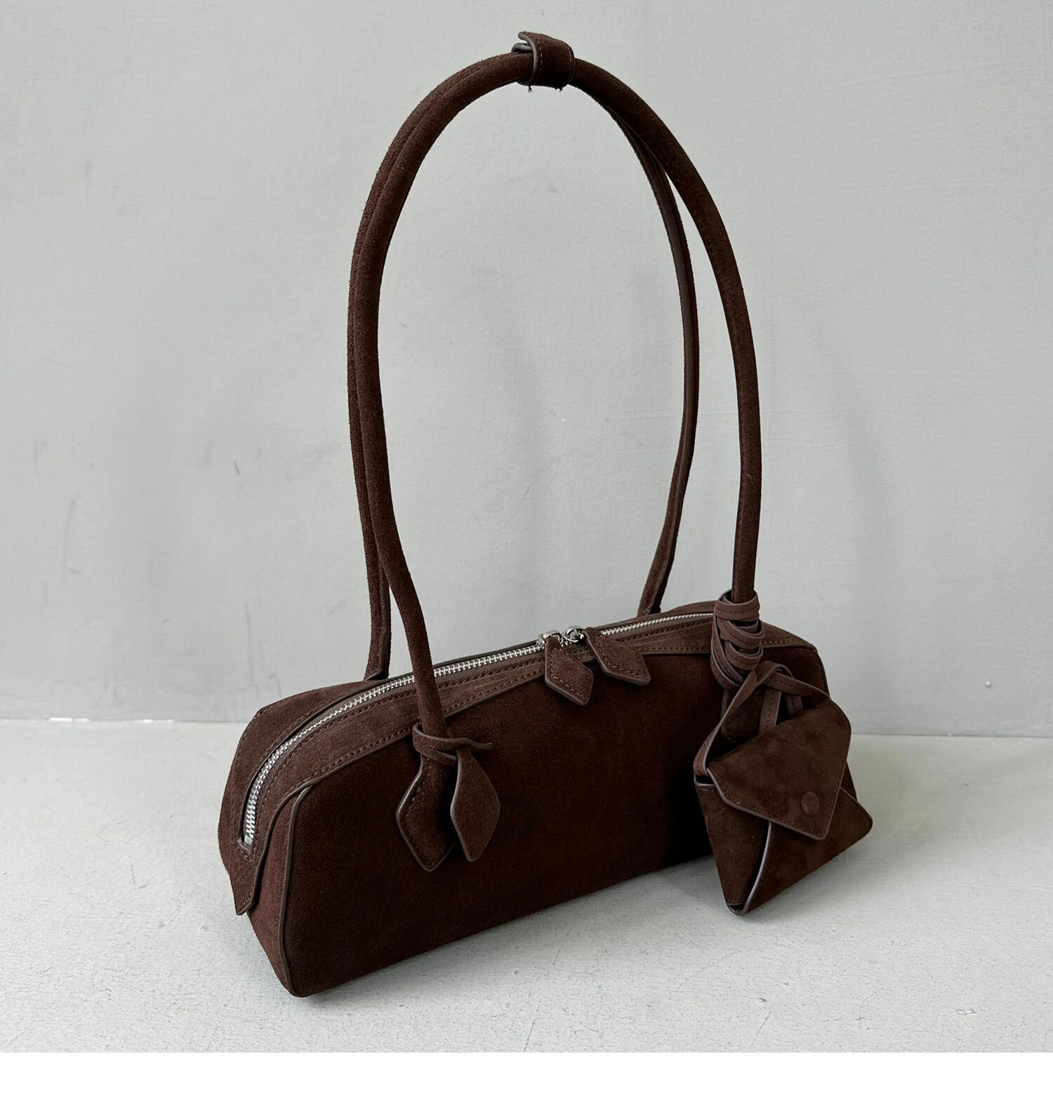 Сумка багет , фактура бархатистая, коричневый — фото 1