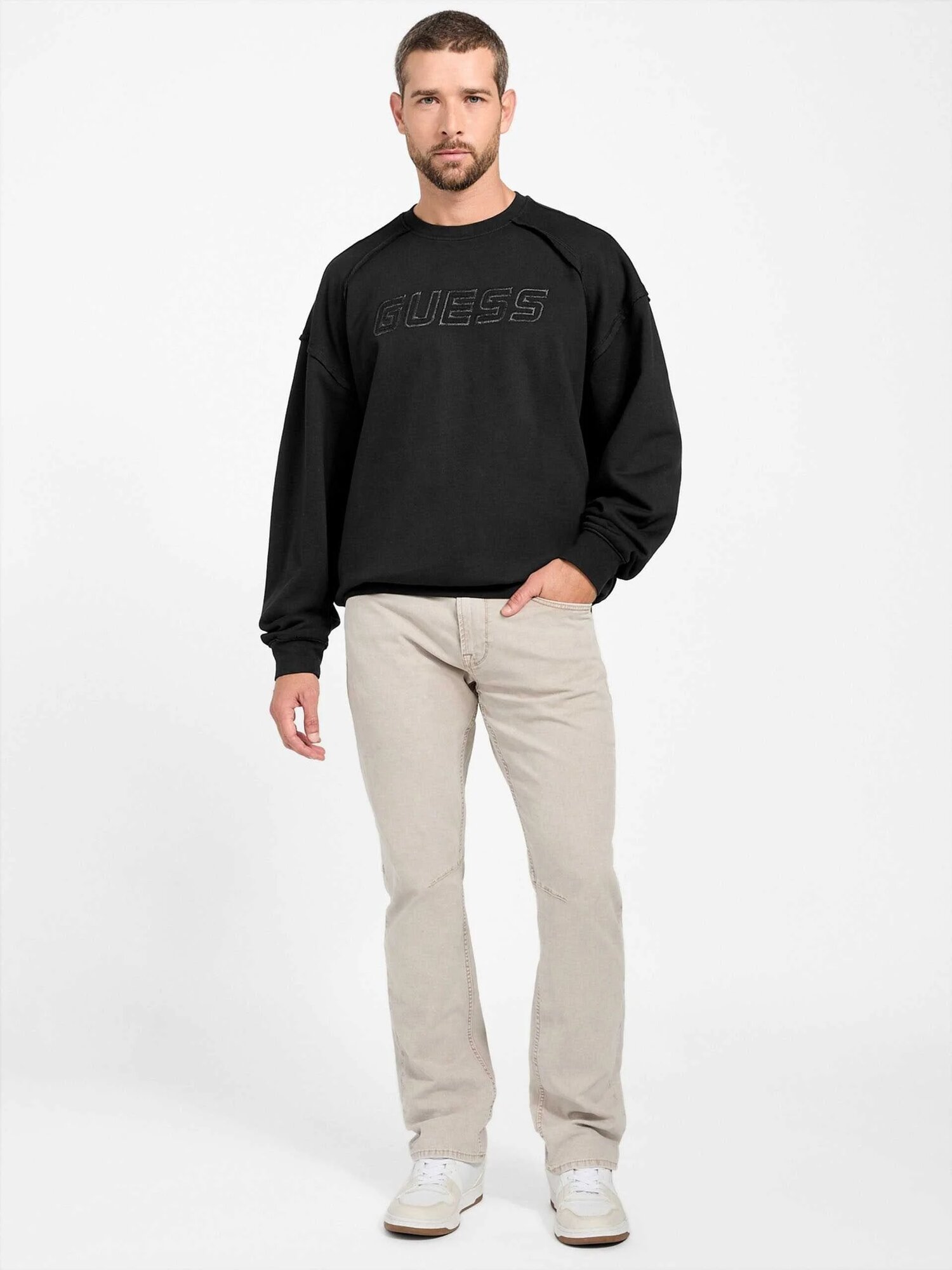Джемпер GUESS LASI CN SWEATSHIRT, размер M, черный — фото 1