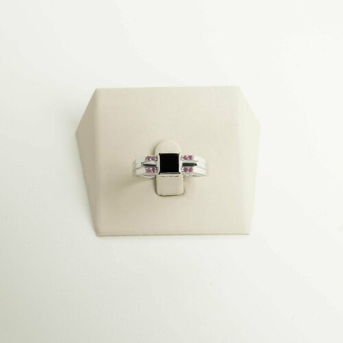 фото Кольцо corde серебряная печатка (серебряное кольцо) с натуральными рубинами и ониксом, серебро, 925 проба, родирование, рубин, оникс, розовый