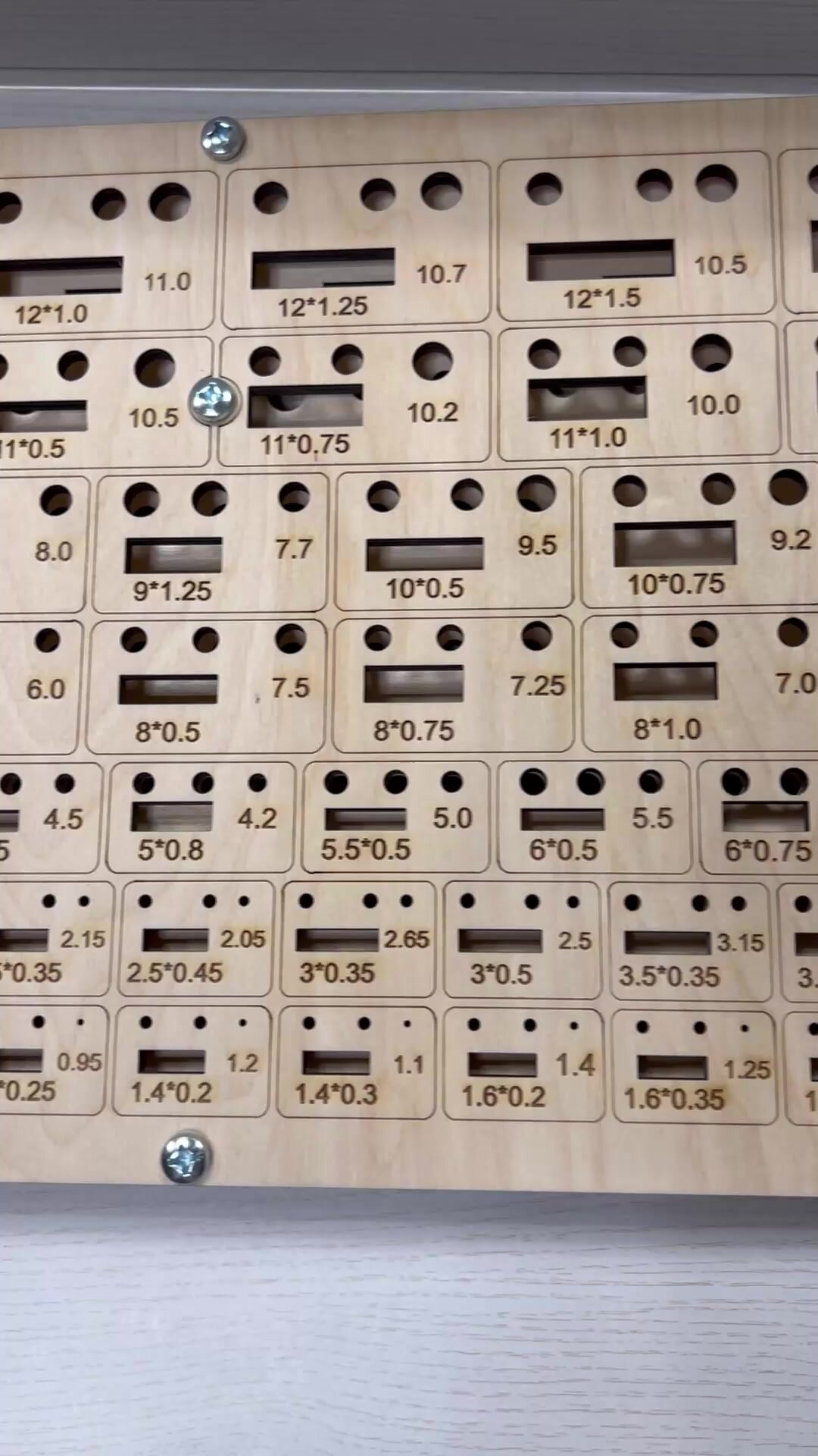 Подставка для сверл метчиков плашек М1-12 мм — фото 1