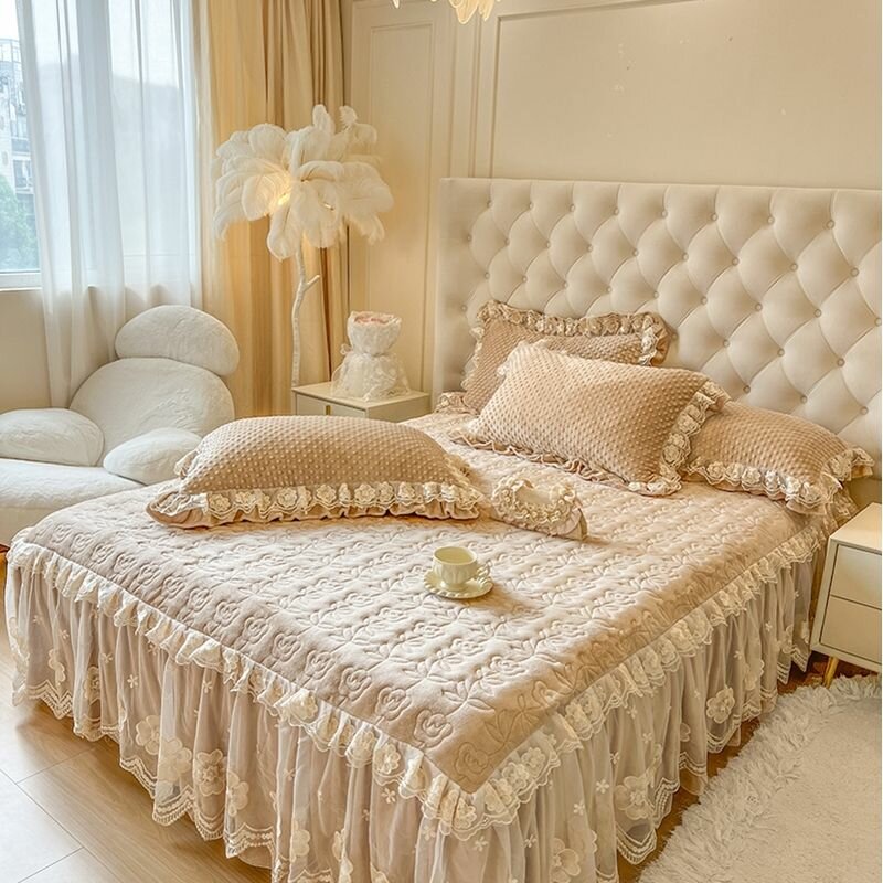 Покрывало с наволочками