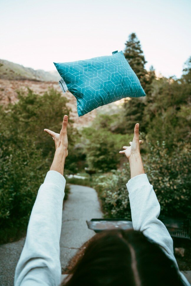 Подушка Klymit Coast Travel Pillow (12ctbl01c) голубая . - фотография № 5