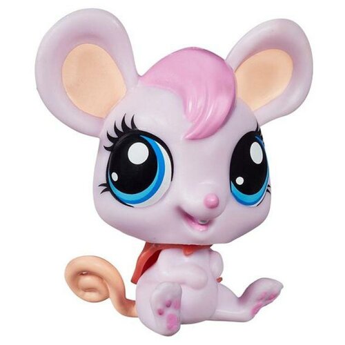 Фигурка Littlest Pet Shop Мышка Фиона с накидкой B2811, 5 см