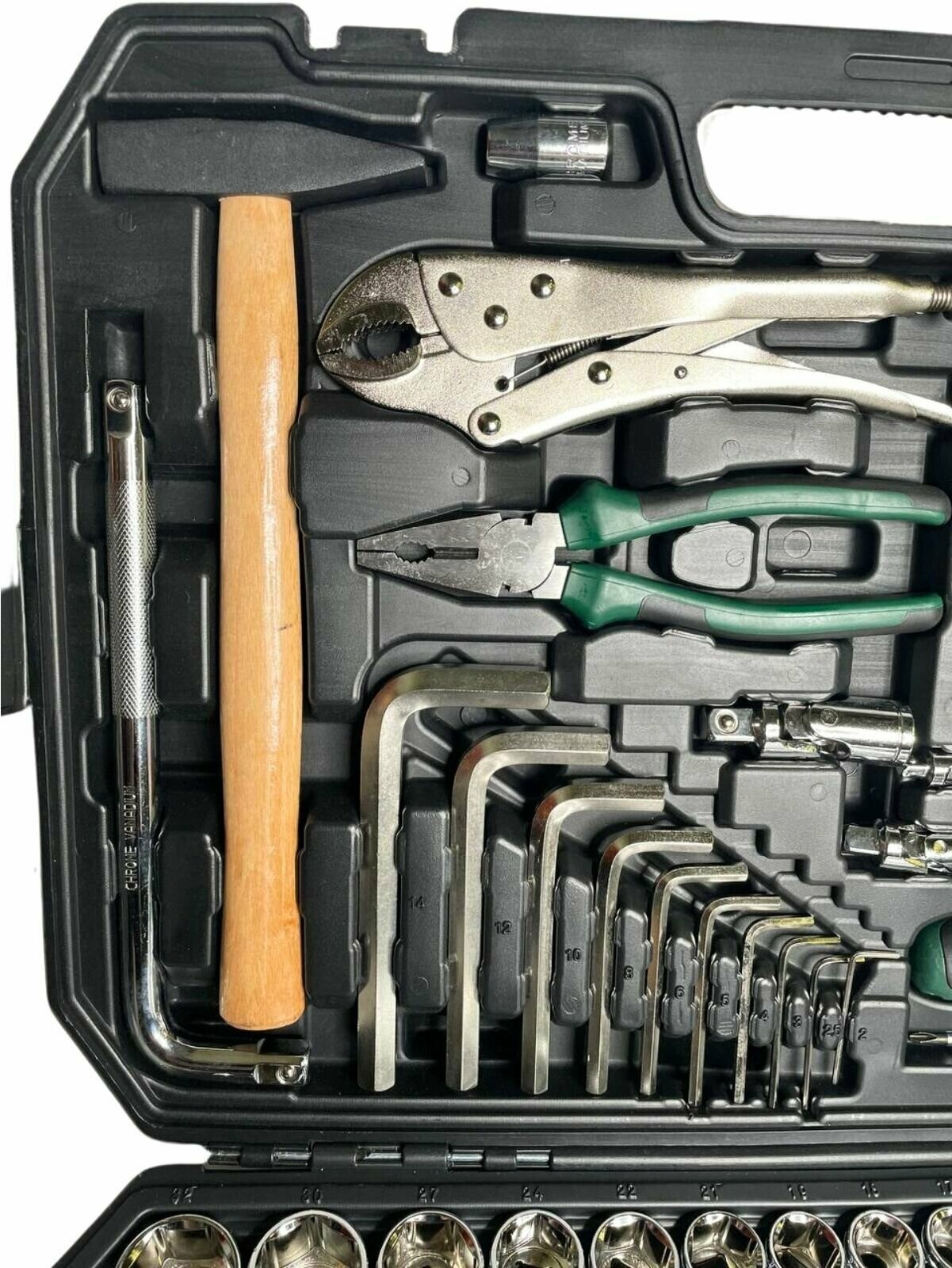 Набор инструментов для автомобиля 129 предметов в чемодане SATAVRP, набор ключей и головок, автоинструменты в кейсе - фотография № 8