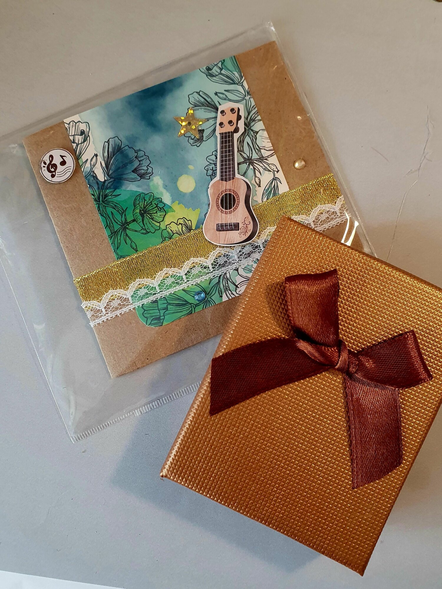 Набор серег, 4 пары, музыкальные инструменты, "Музыка"+ Подарок: открытка ручной работы и коробочка.