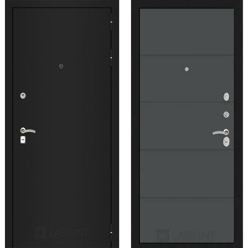 Входная дверь Labirint Classic Шагрень черная 13 Графит софт 960x2050, открывание правое