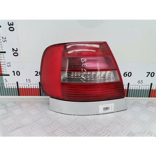 Фонарь задний левый Audi A4 B5 8D0945095G 9898₽