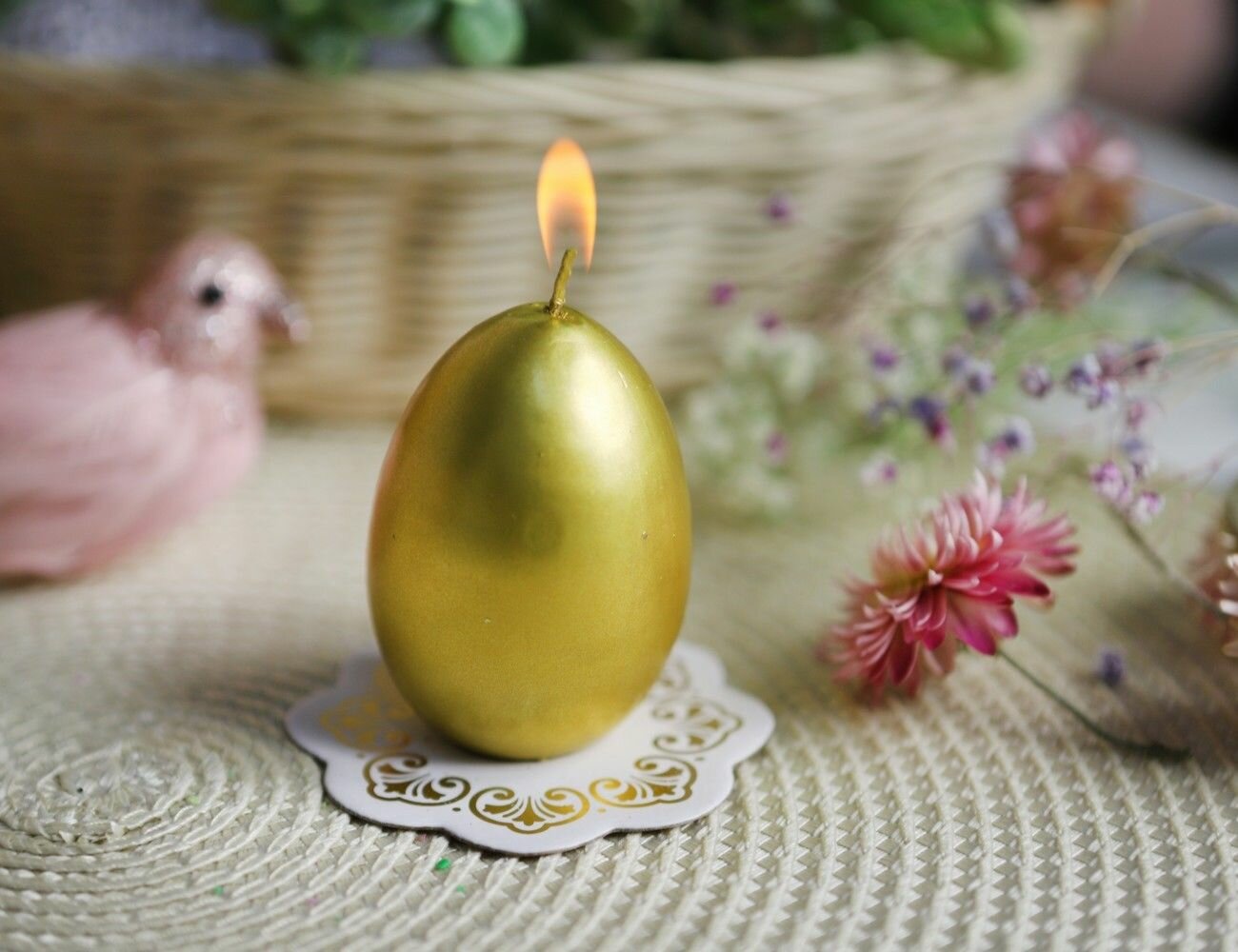 Пасхальная свеча золотое яйцо, 4х6 см, Омский Свечной 1008-свеча
