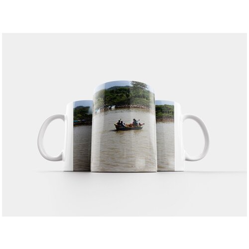 фото Кружка "сухна озеро, чандигарх, лодка" 320 мл lotsprints