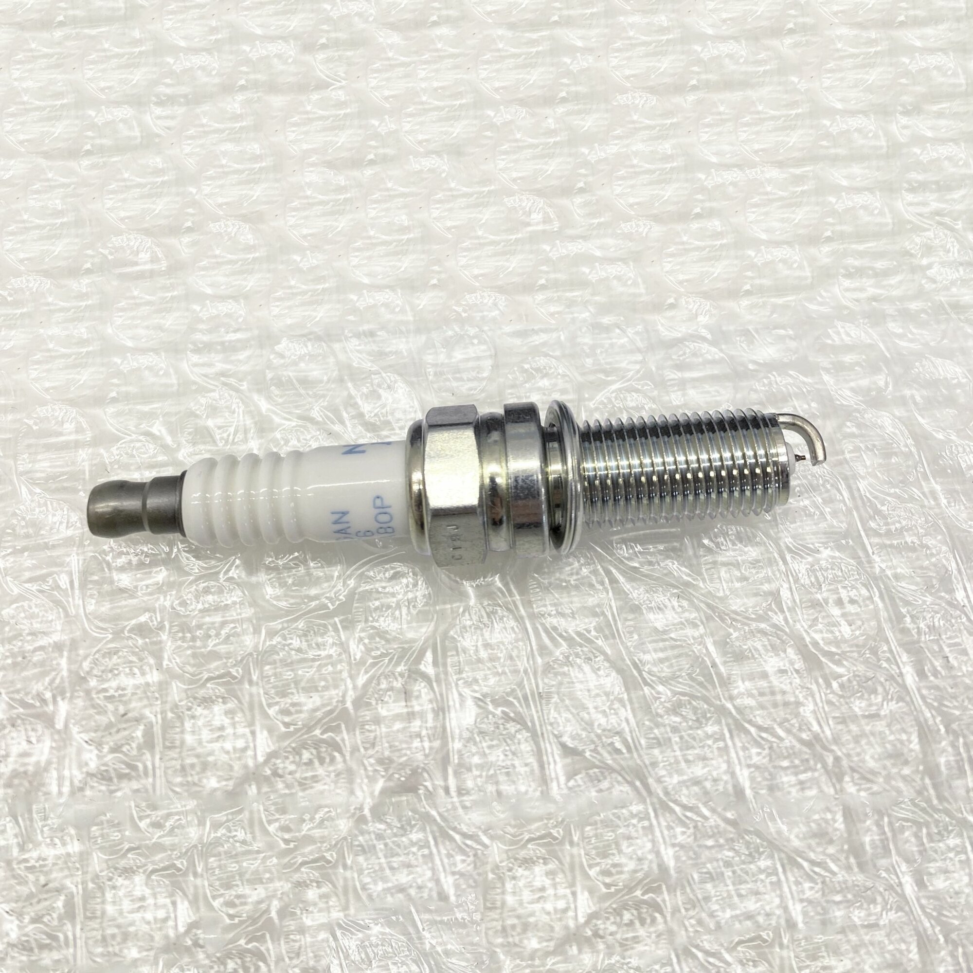 Cвеча зажигания H15T0020700 Changan CS55