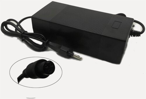 Изображение товара Блок питания для гироскутера 54.6V 2A (разъем 3 pin 8mm)