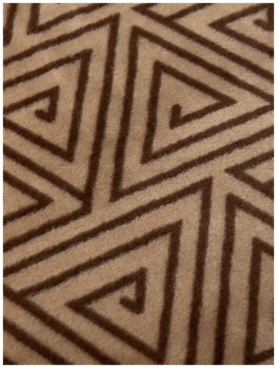 Плед TexRepublic Absolute 180х200 см, 2 спальный, велсофт, покрывало на диван, теплый, мягкий, коричневый, геометрический рисунок - фотография № 5