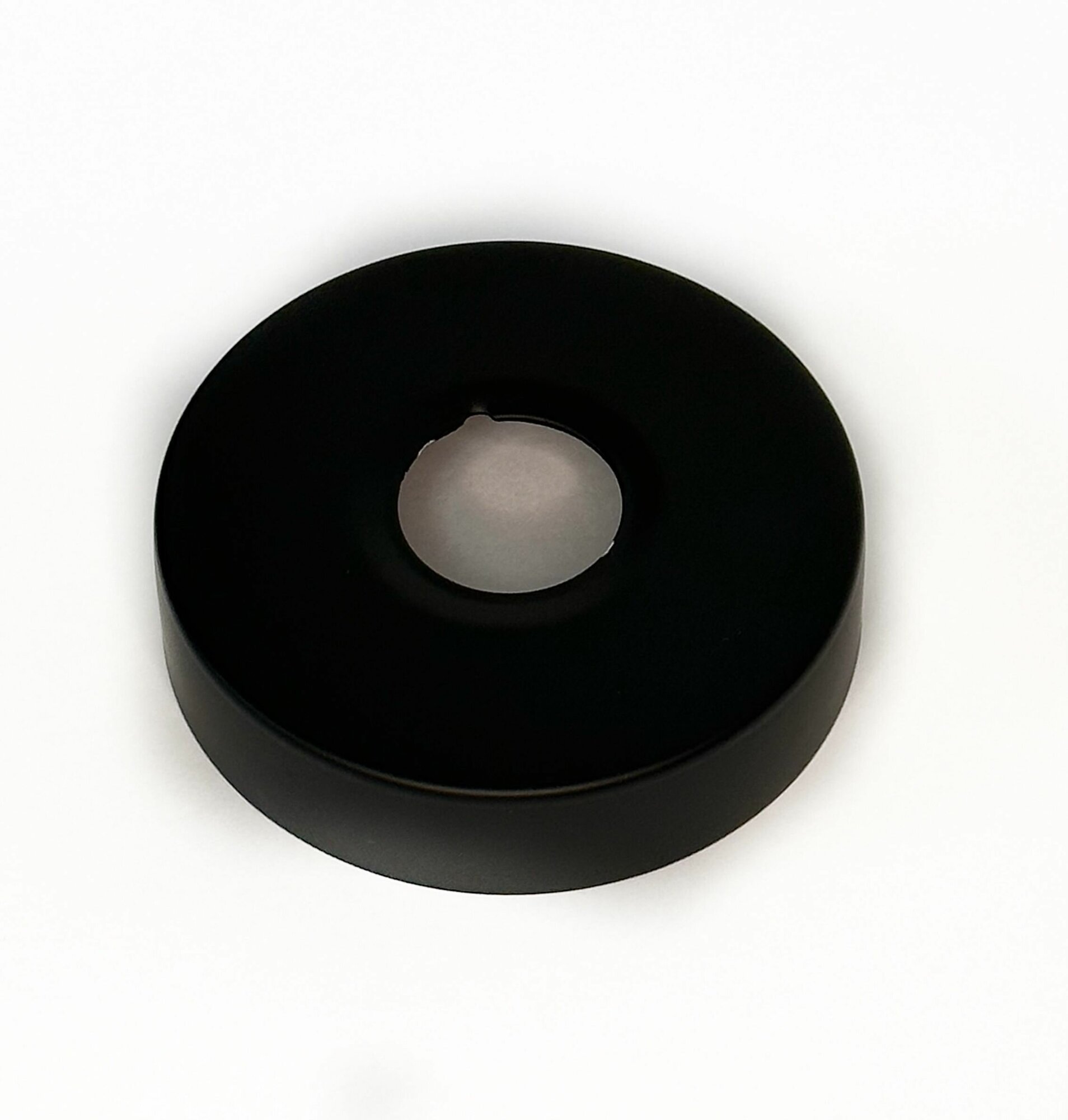 Отражатель (чашка) глубокий для смесителя и полотенцесушителя 3/4" (25мм.) цвет черный матовый - фотография № 2