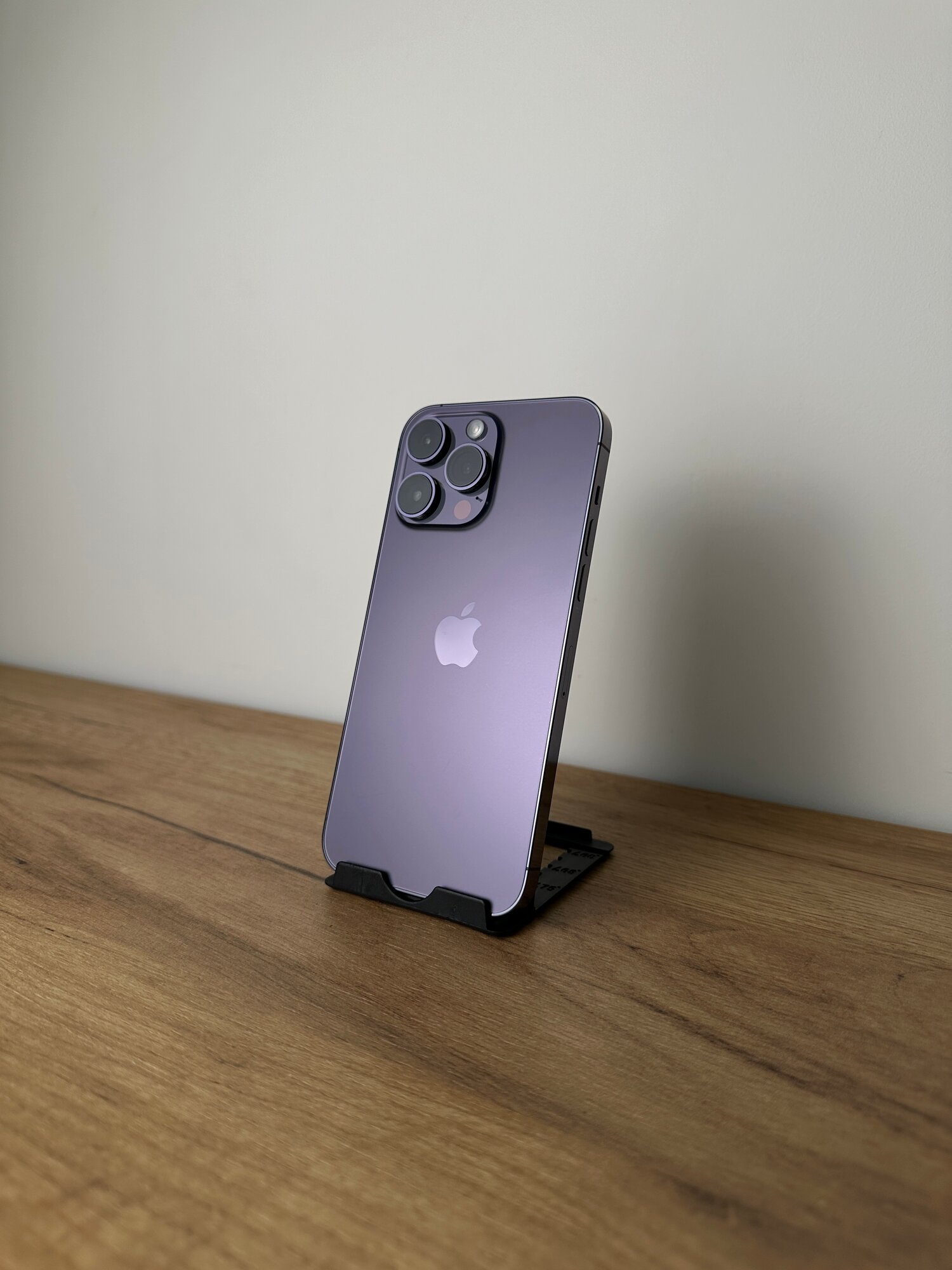Смартфон Apple iPhone 14 Pro Max 256 ГБ, Dual: nano SIM + eSIM, глубокий фиолетовый — фото 1