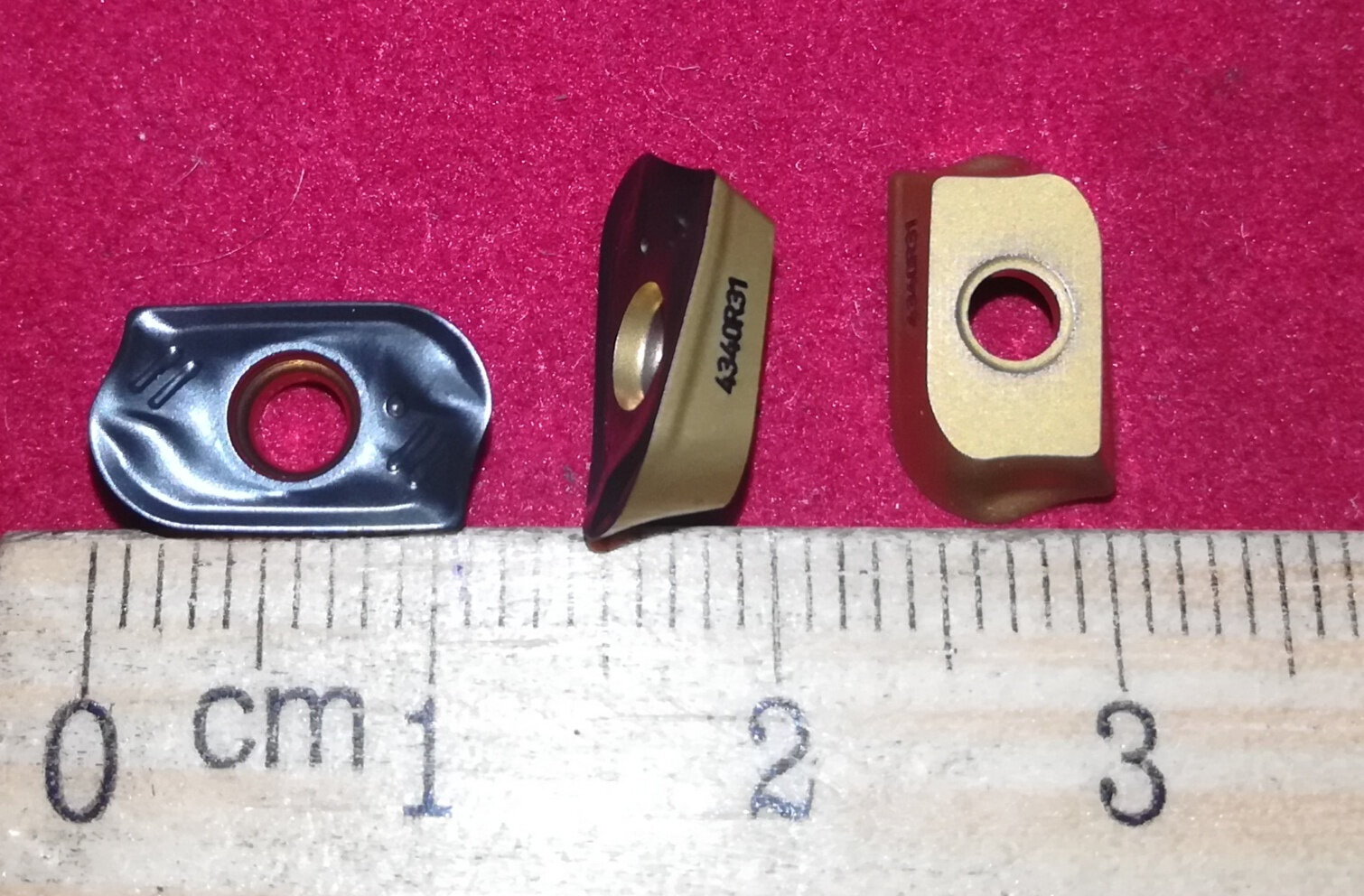 Пластина фрезерная R390-11 T3 31M PM мат. обработки - сталь, нерж. сталь