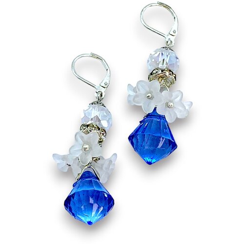 Серьги с подвесками , акрил, хрусталь, размер/диаметр 55 мм., белый, синий