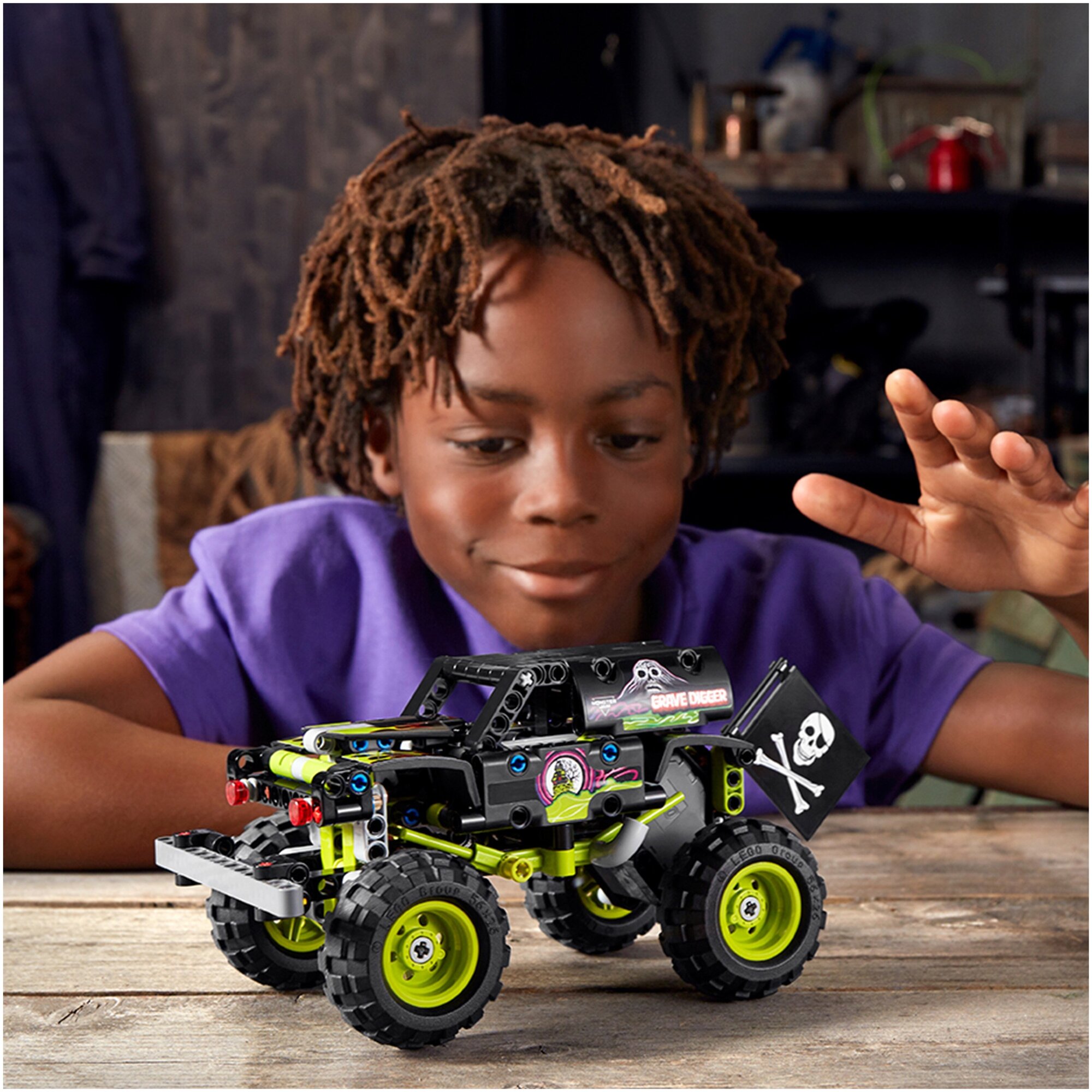 Конструктор LEGO Technic 42118 Monster Jam Grave Digger - фото №8