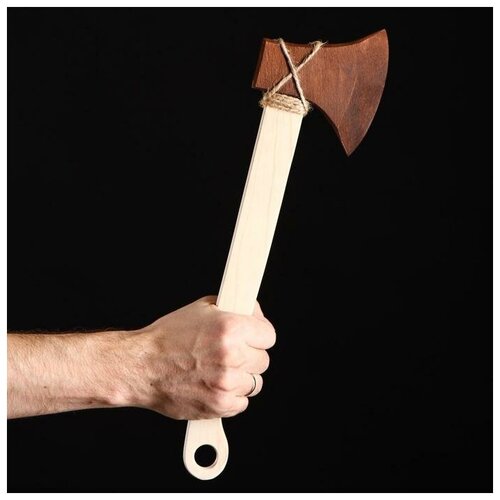 Сувенирное деревянное оружие Топор Охотничий, 43 см, массив бука
