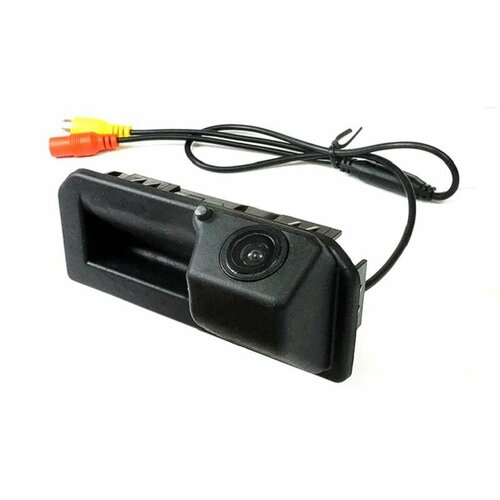 Камера заднего вида Шкода Кодиак Skoda Kodiaq в ручку багажника с омывателем 390000₽