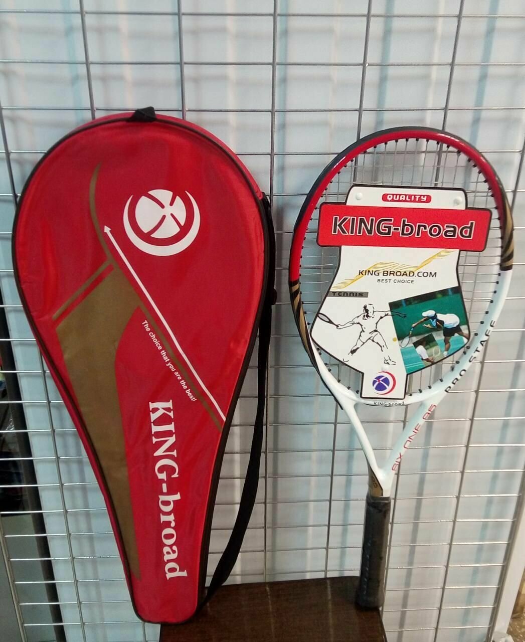 фото Ракетка для большого тенниса в чехле теннисная