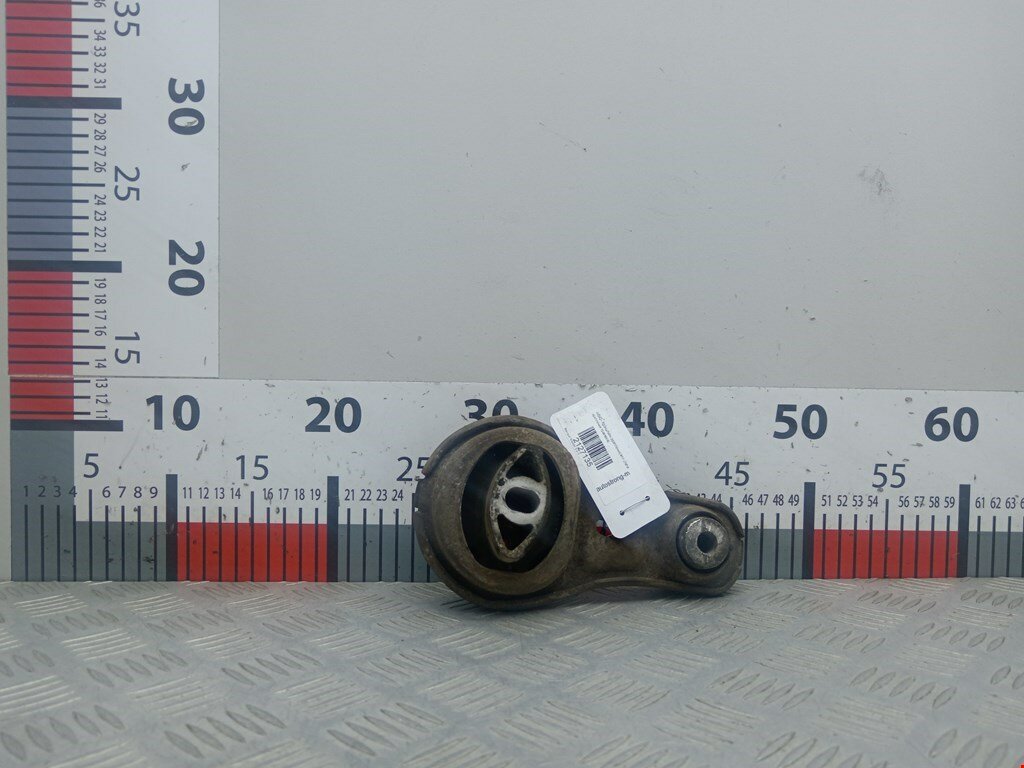Кронштейн (крепление лапа траверса) кпп Renault Master 3 арт. 2127135