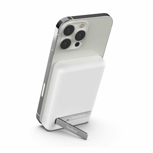 Внешний аккумулятор Belkin Boost Charge Magnetic Wireless с подставкой 75 Вт 5000 мАч белый 7990₽