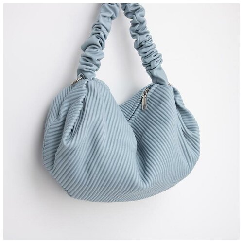 фото Саквояж, отдел на молнии, длинный ремень, цвет голубой мастер к.