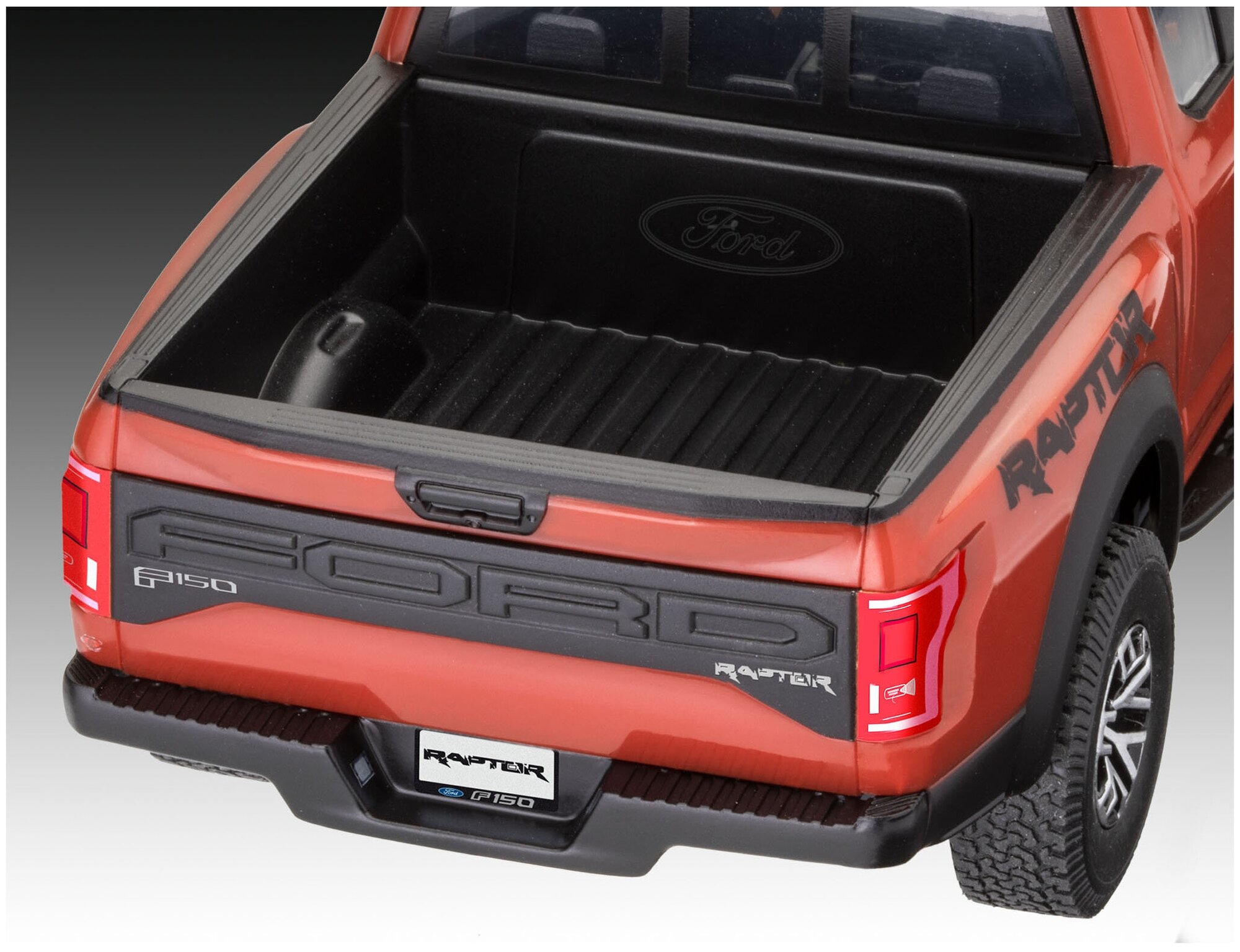 Сборная модель Revell автомобиль Ford F-150 Raptor 1:25 легкая сборка 07048R - фото №4