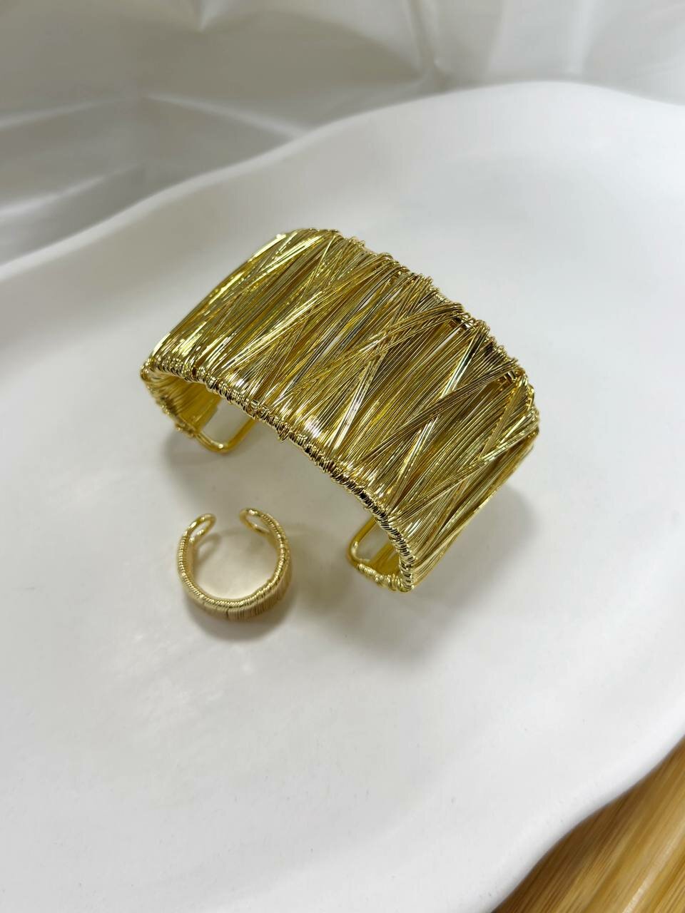 Браслет-бэнгл