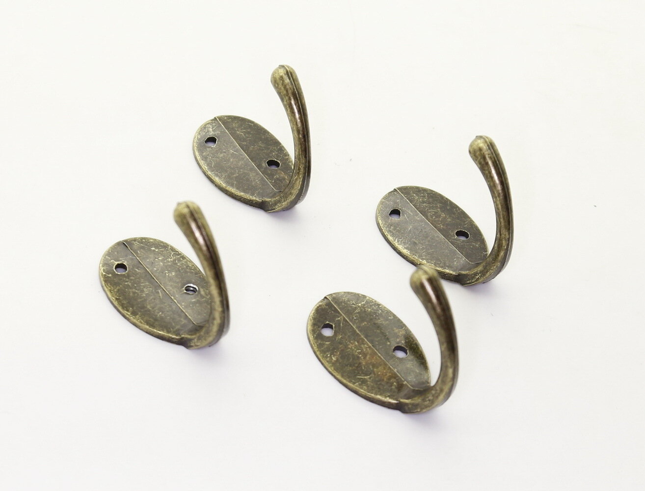 фото Крючок Brante однорожковых 1565 бронза