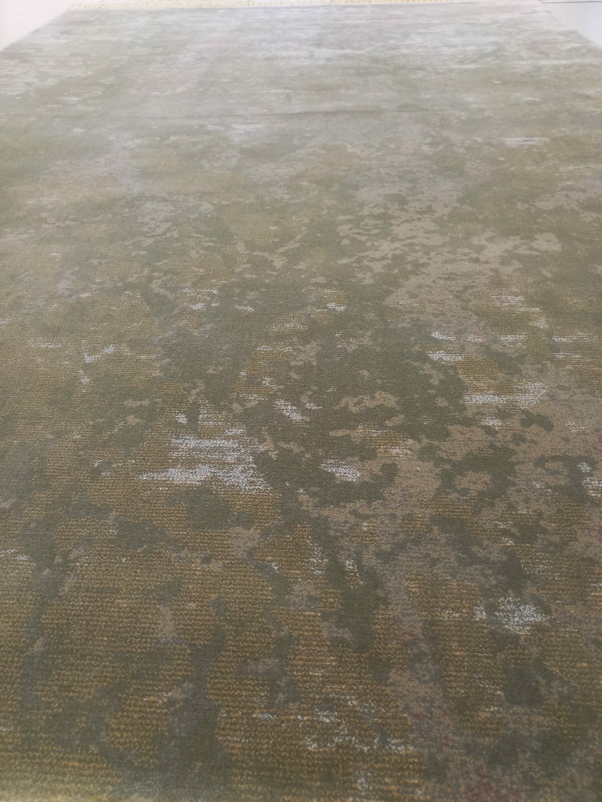 Ковер бельгийский в комнату Comtesse 02M103/Green/200x140