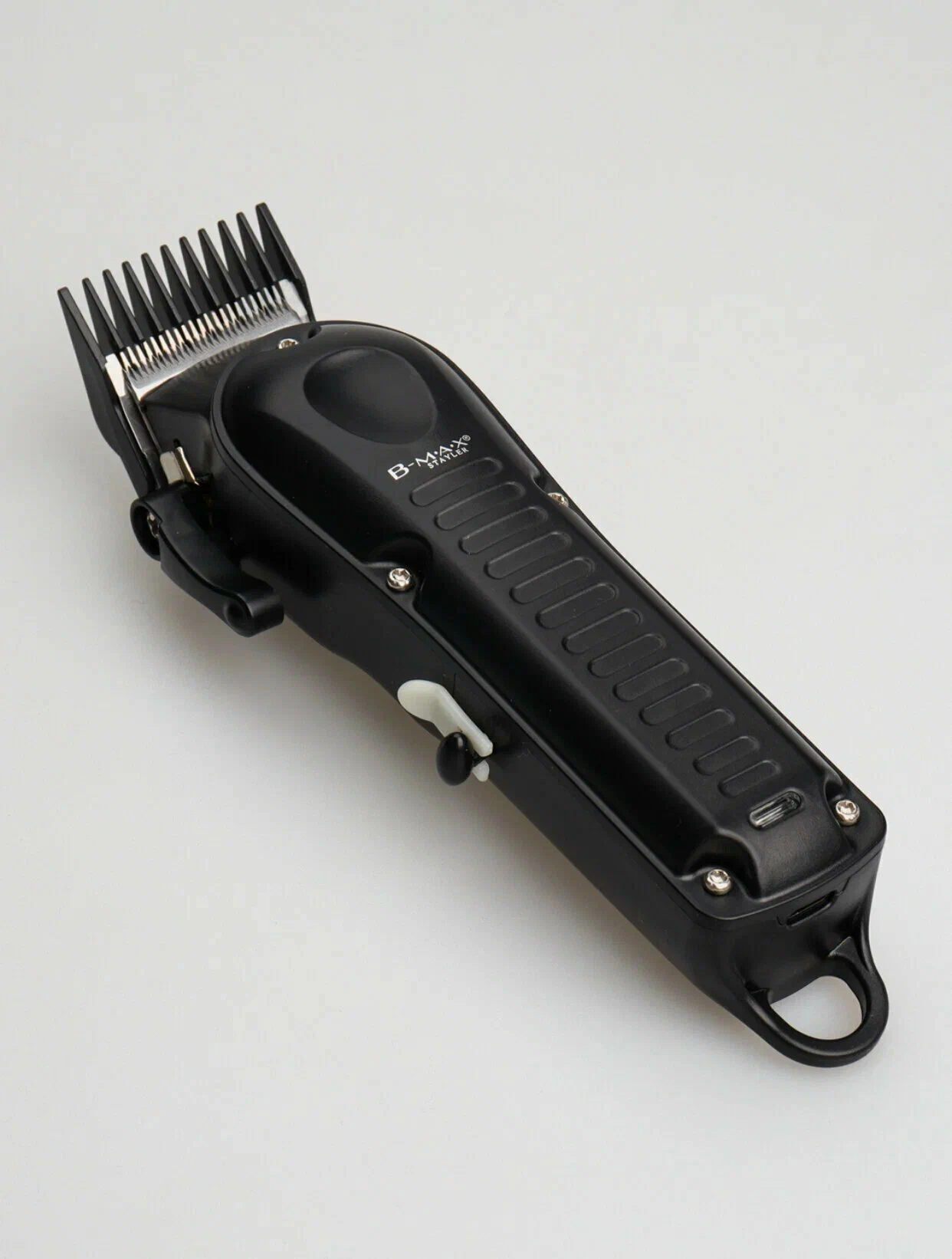 Машинка для стрижки B-M. A. X STYLER BM-012, профессиональная, для мужчин