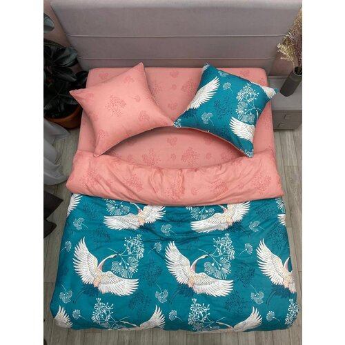 белый, синий, розовый