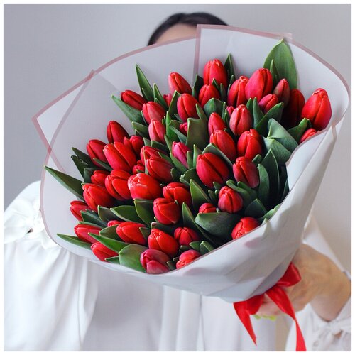 Букет красных тюльпанов 49 шт Sharonline