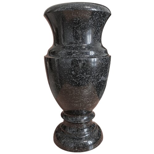 Ваза из натурального гранита