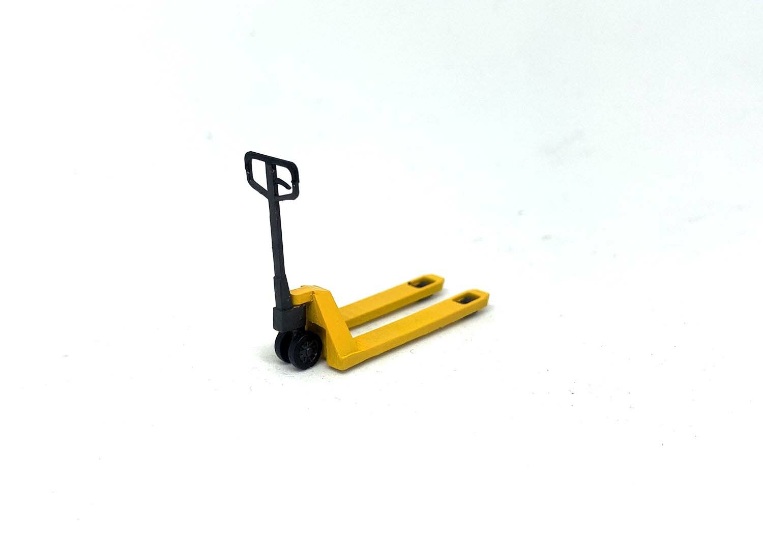 фото Рохля (желтая) модель в масштабе 1:43