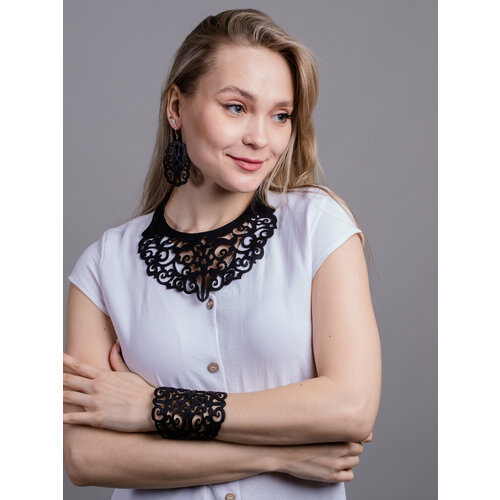 Колье КОЖАНЫЙ ЦВЕТОК, длина 41 см, черный