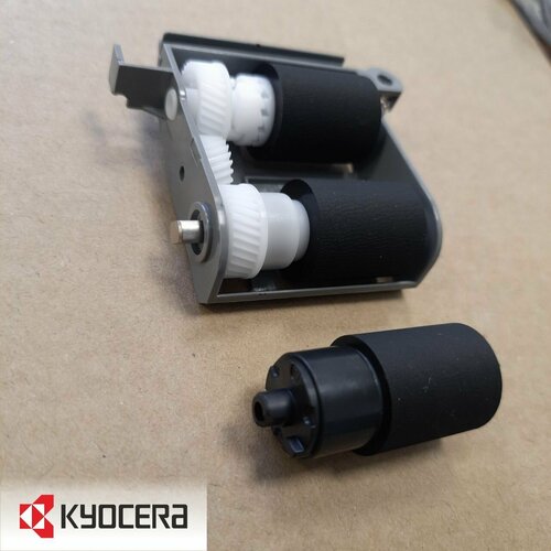 Узел захватаподачи ролик отделения бумаги в сборе Kyocera FS-3040mfp оригинал 3500₽