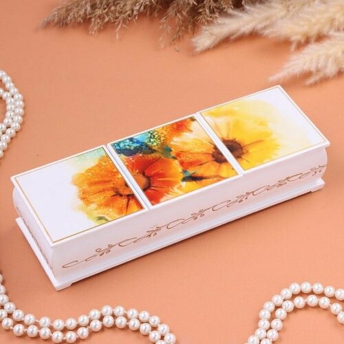 Шкатулка Герберы белая 23 х 75 х 5 см тройная лаковая миниатюра 1966₽